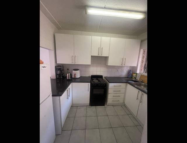 2 BEDROOM TOWNHOUSE FOR SALE IN BUCCLEUCH